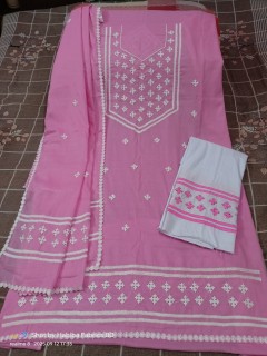 গুজরাটি হ্যান্ড এমব্রয়ডারী থ্রি- পিছ