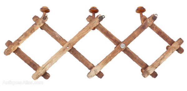 wall mount stand bamboo
