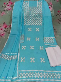 গুজরাটি হ্যান্ড এমব্রয়ডারী থ্রি- পিছ