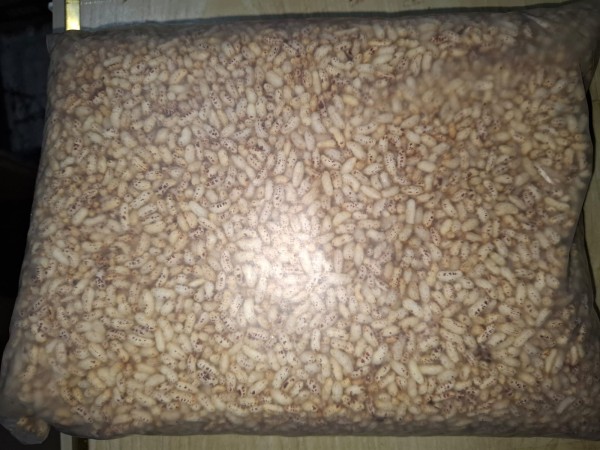হাতে ভাজা মুড়ি