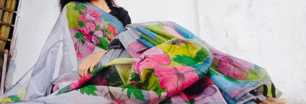 হ্যান্ড পেইন্ট শাড়ী (সেমি মসলিন)